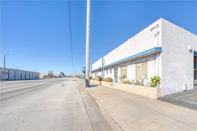 4643 W Rosecrans, Hawthorne