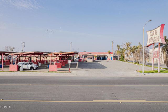 1407 High Street, Delano