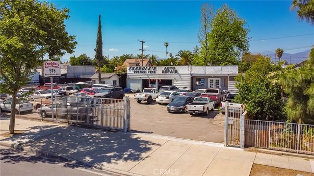 915 - 929 E Mission Boulevard, Pomona