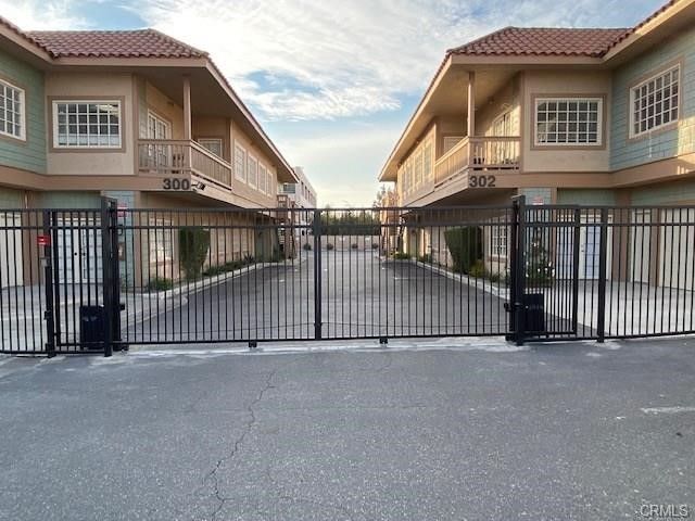300 N Tustin # 201, Santa Ana
