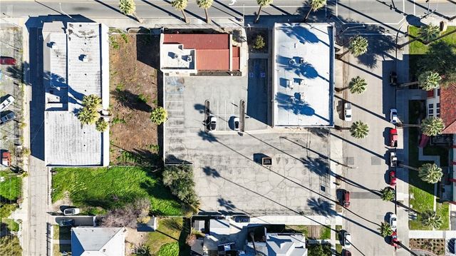 820 N E, San Bernardino