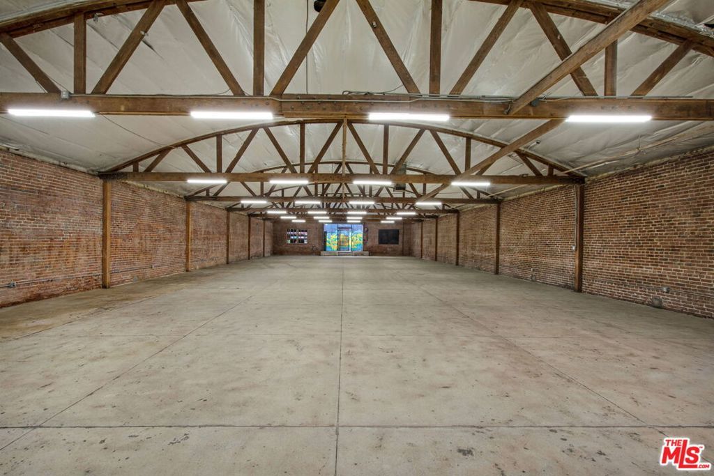 Photo of Listing #26647679