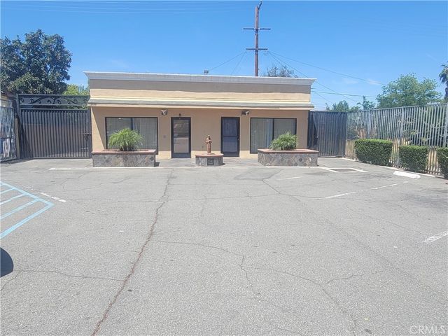 13575 Magnolia Avenue, Corona