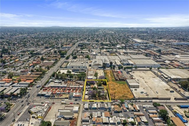 530 E El Segundo Boulevard, Compton