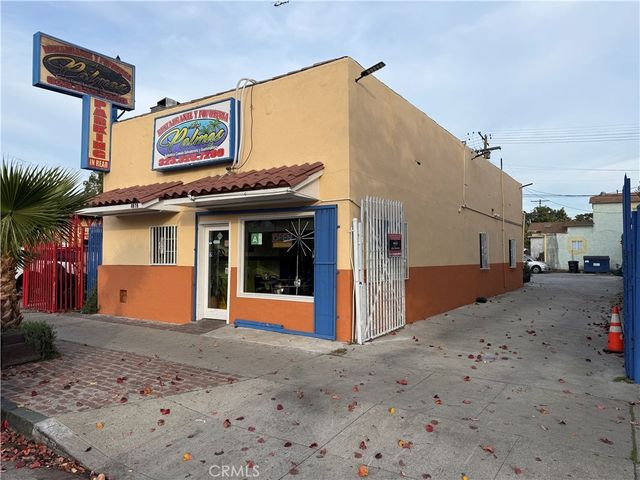 4614 Avalon, Los Angeles
