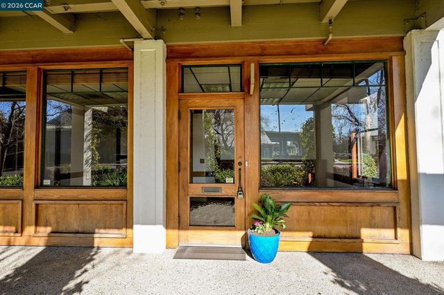 101 Gregory Lane #41, Pleasant Hill
