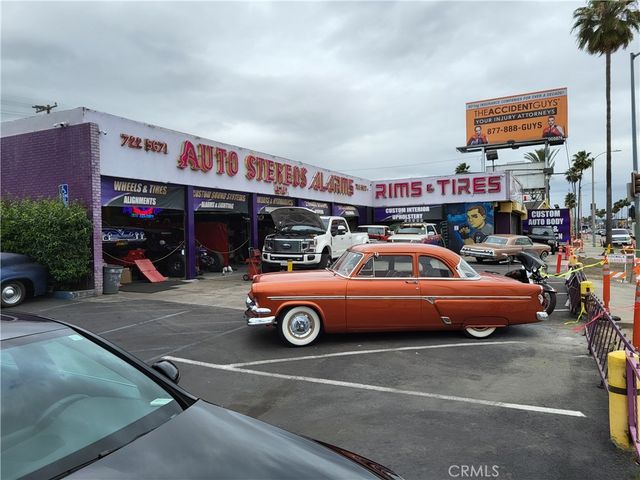 5747 Whittier Boulevard, Los Angeles