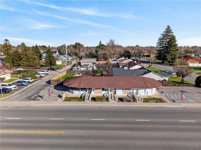 1015 1021 &25 W Wood St, Willows