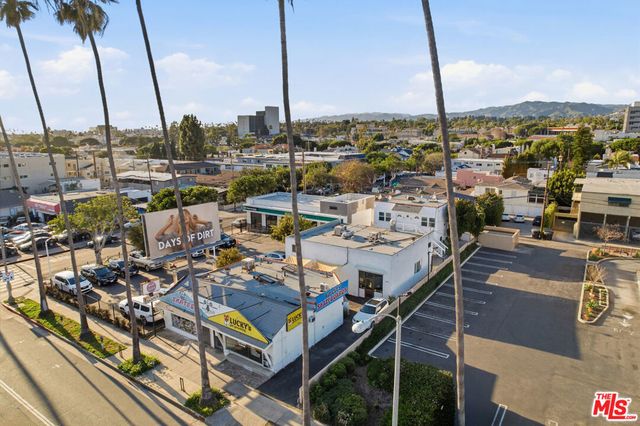 2709 Santa Monica Boulevard, Santa Monica