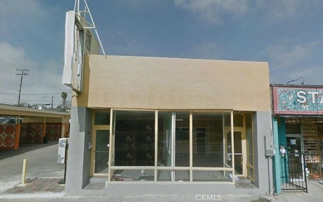 4573 Artesia, Lawndale