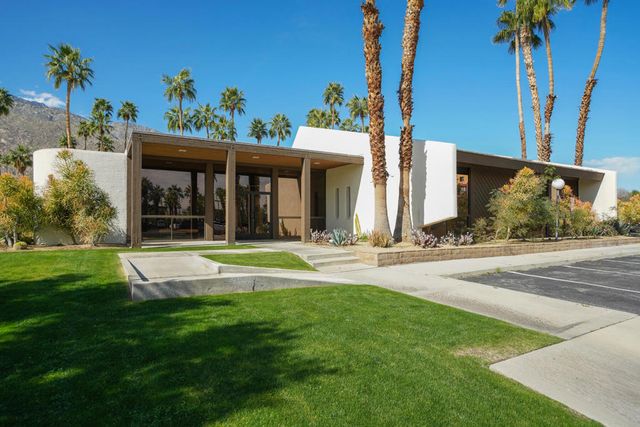 750 Tahquitz Canyon Way # 3, Palm Springs
