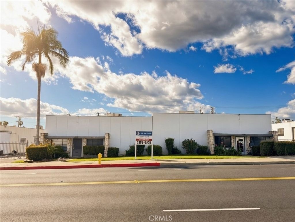 1009 S Mountain Ave, Monrovia