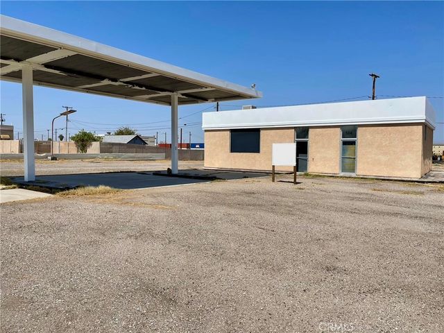 504 W Broadway Street, Needles