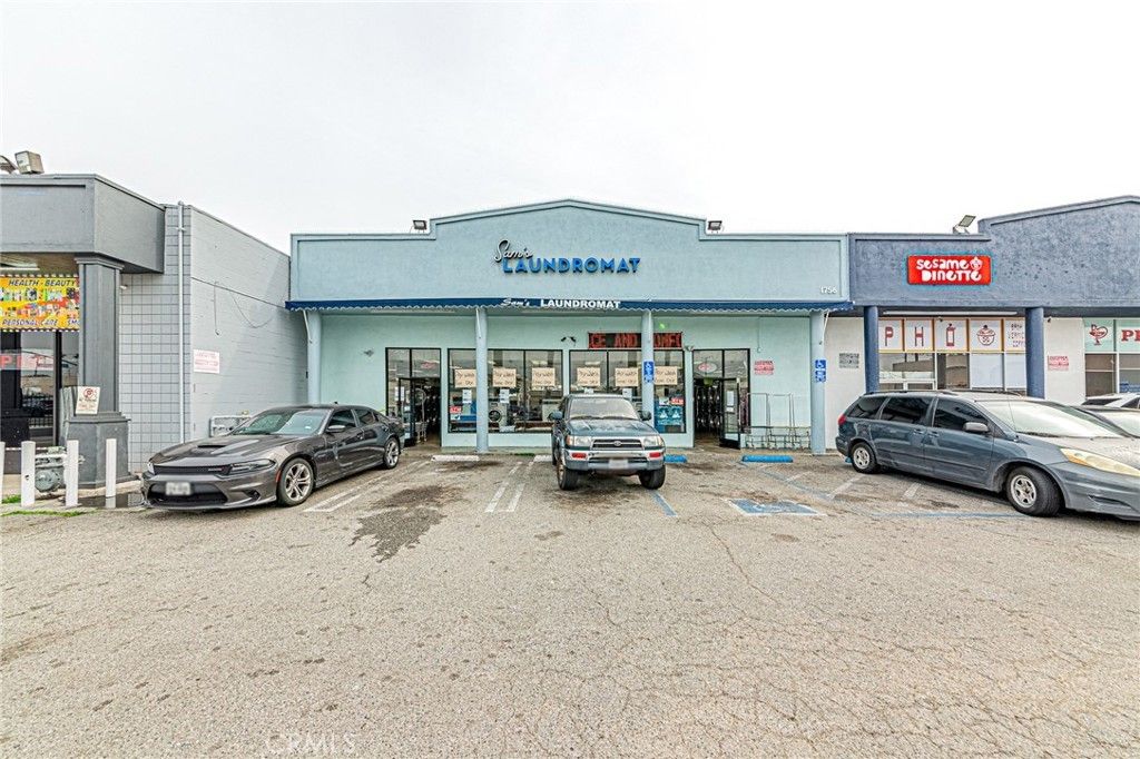 1756 Pacific, Long Beach