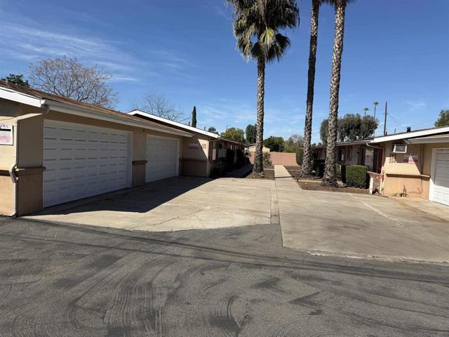 238 E 15th Ave, Escondido