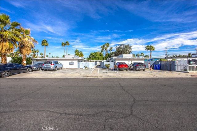 238 S Saturmino, Palm Springs