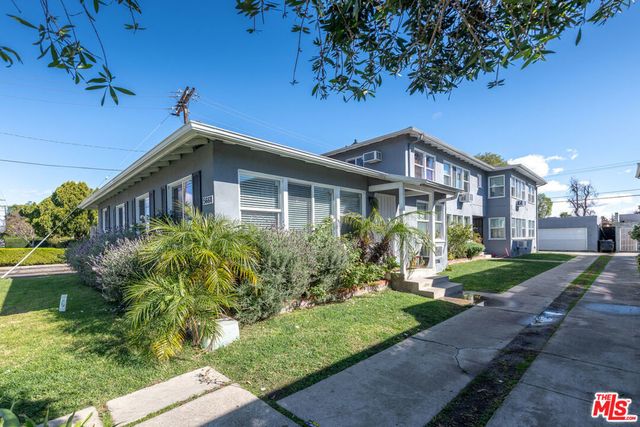 5660 Kester Avenue, Van Nuys