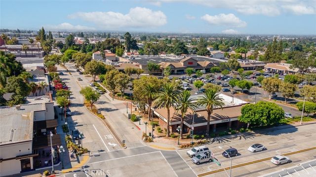126 S Myrtle Avenue, Monrovia