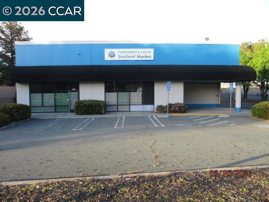 2685 E Leland Rd, Pittsburg