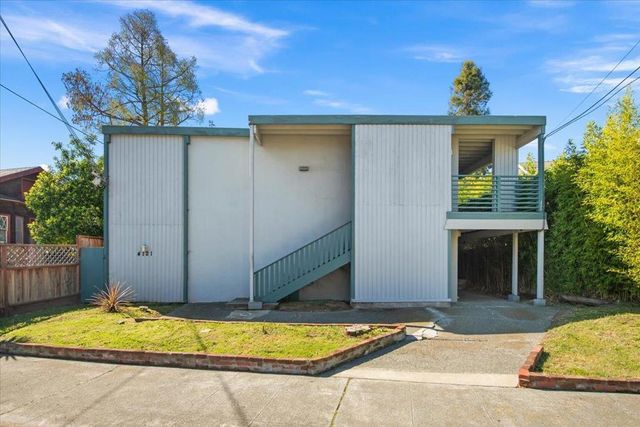 4121 Opal Street, Oakland