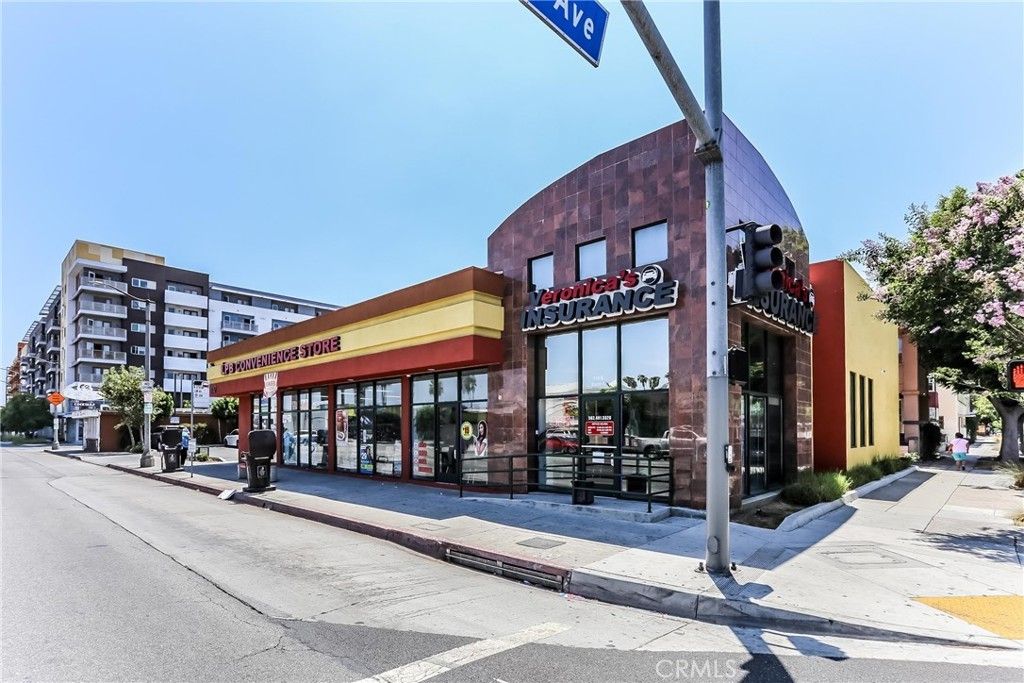 110 E Anaheim, Long Beach