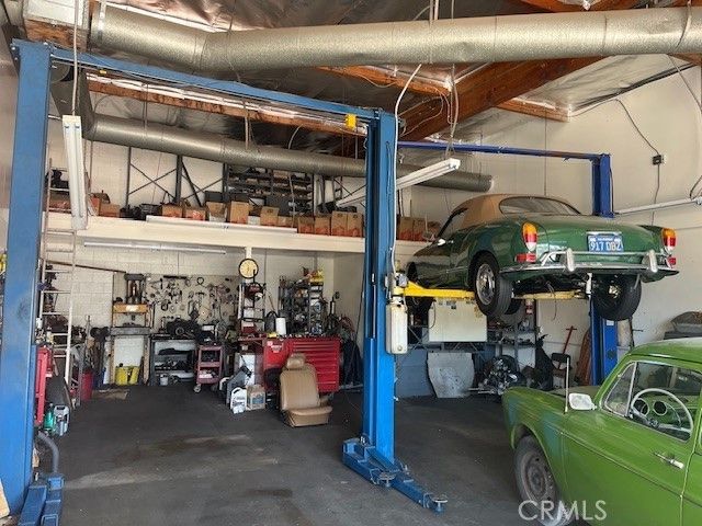 18525 Topham # B, Tarzana