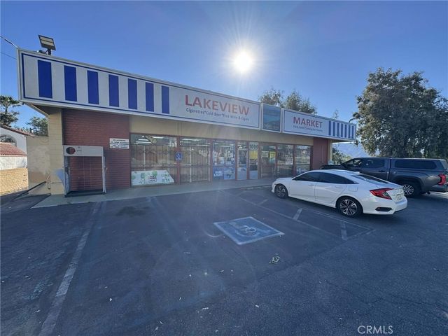 1006 W Graham Avenue, Lake Elsinore
