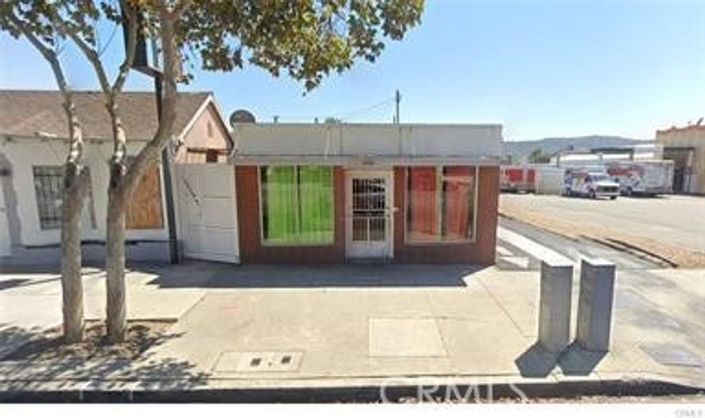 1484 W Holt Avenue, Pomona