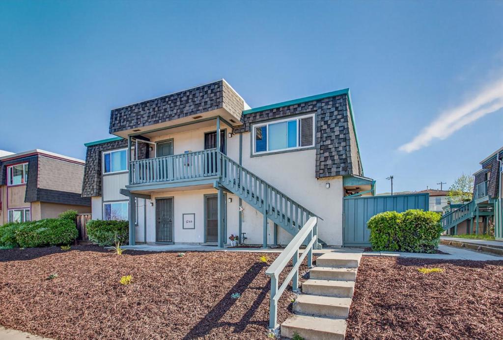 Photo of Listing #ML82040149