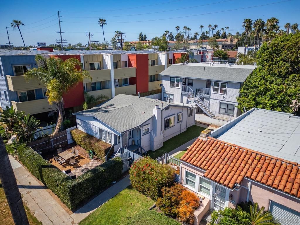 1930 Hornblend Street, San Diego