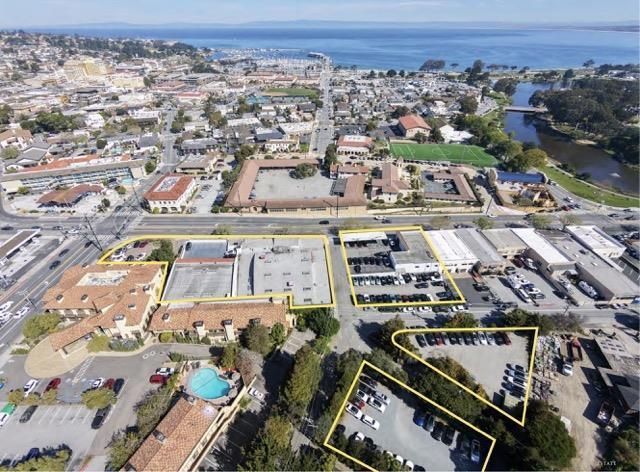 498 Fremont Street, Monterey