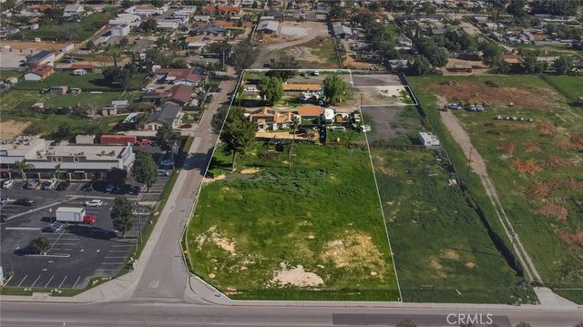 5930 Etiwanda, Jurupa Valley