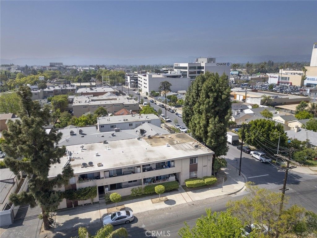 12020 Hamlin Street, North Hollywood