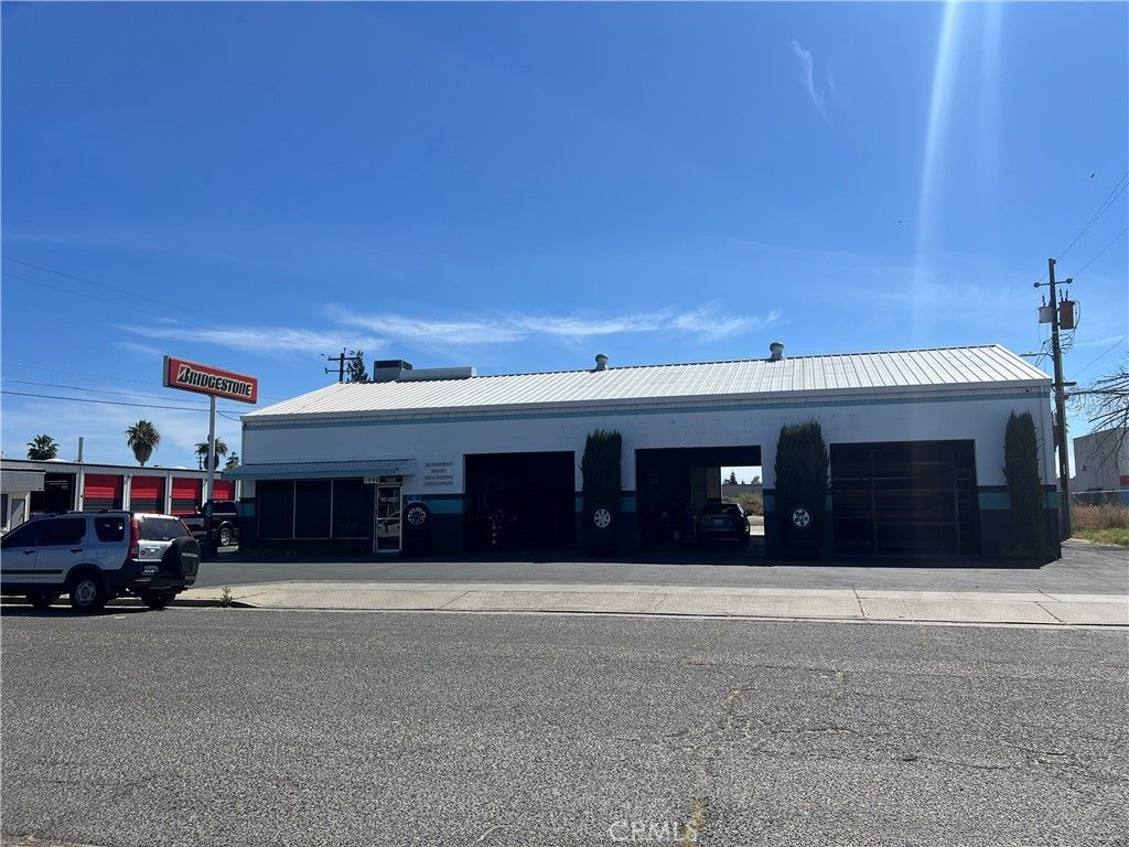1040 High, Atwater