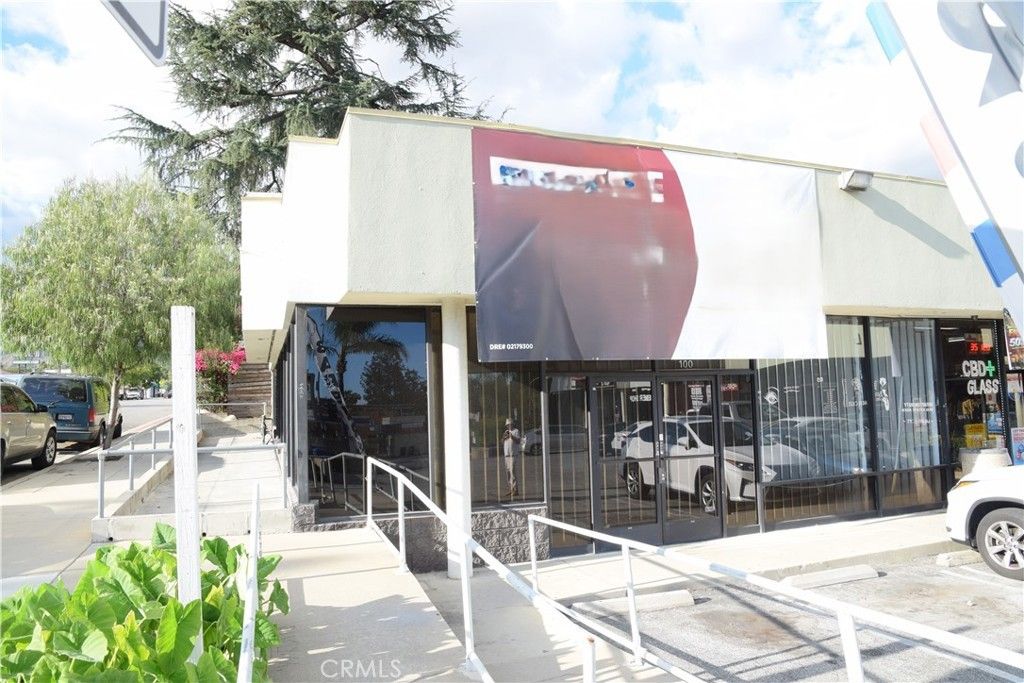 1920 N Lake Avenue # 100, Altadena