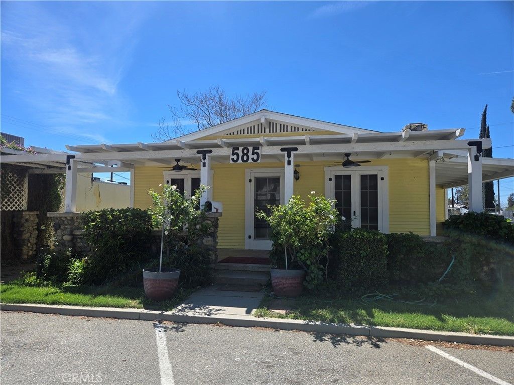 585 E 6th Street, Beaumont