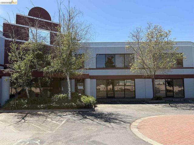 1735 Enterprise Dr, Fairfield