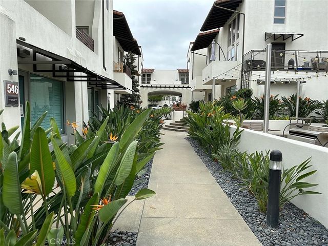 544 S Brea, Brea