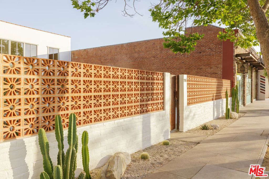 2218 Pico Boulevard, Santa Monica