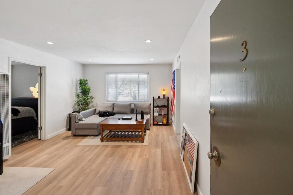 1140 El Camino Real, Burlingame
