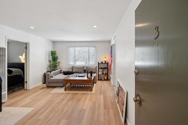 1140 El Camino Real, Burlingame