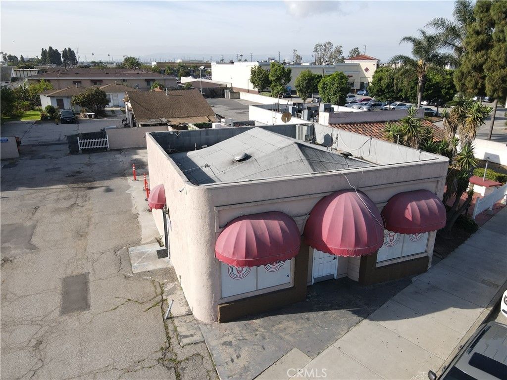 1716 W Redondo Beach, Gardena