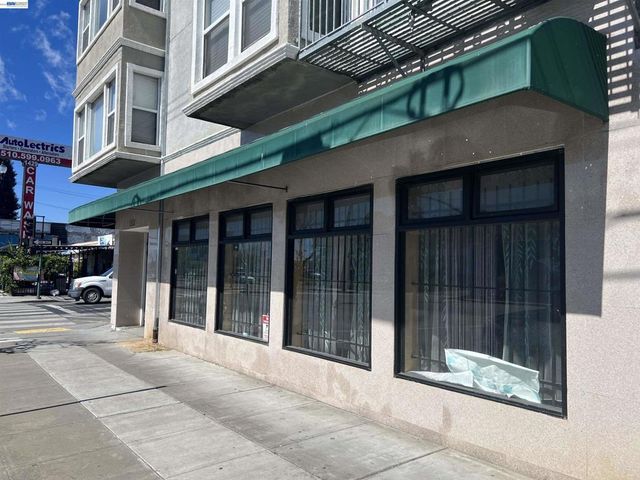 1515 14th Ave #c1, Oakland