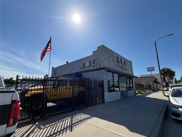 7910 Garvey Avenue, Rosemead