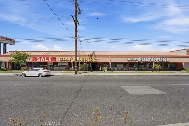 945 N Azusa Ave, Covina
