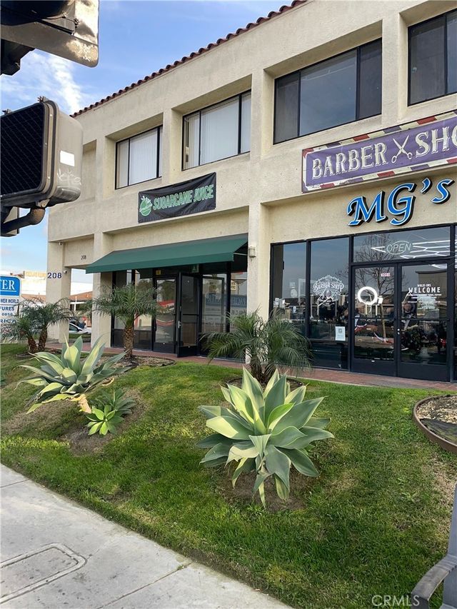 208 E Carson, Carson