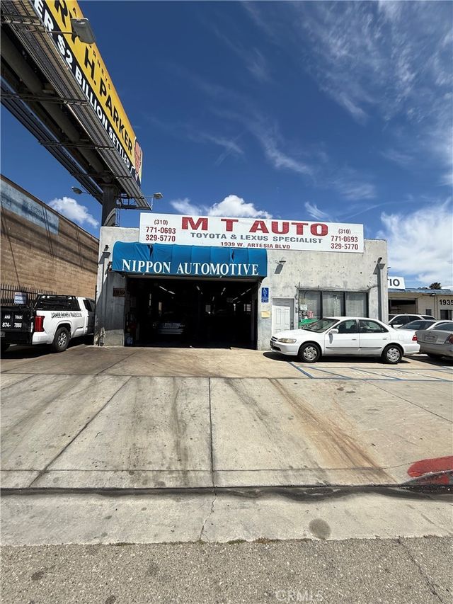 1939 W Artesia Boulevard, Gardena