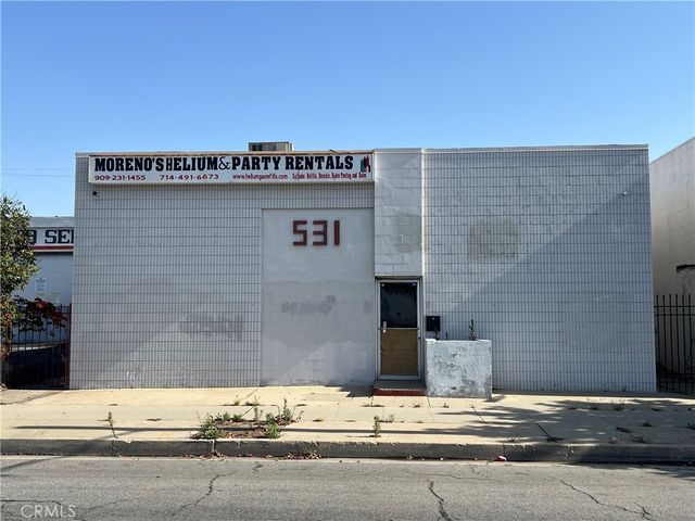 531 E Valley, Colton