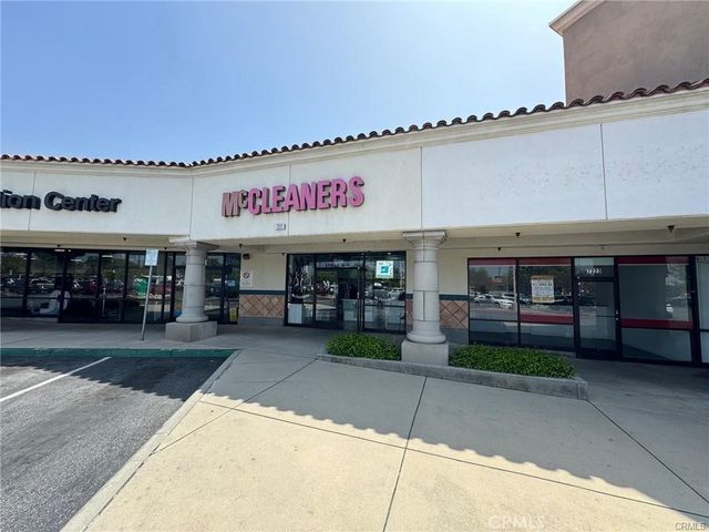 7221 Boulder Avenue, Highland