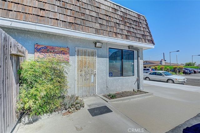 2715 E 56th Street, Long Beach